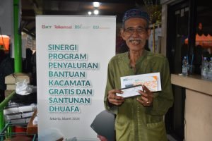 BSI Maslahat, MTT dan Telkomsel Bersinergi Salurkan 250 Kacamata Gratis