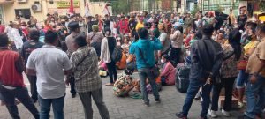 Gelar Aksi Damai di Mako Polrestabes, Warga Minta Tokoh Masyarakat Pancur Batu Diamanta Sembiring Dibebaskan