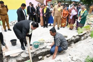 Bupati Samosir Resmikan Kantor TK Oberhausen Distrik VII Samosir