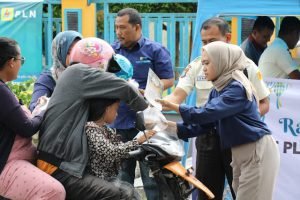 PLN UID Sumut Berbagi Takjil Gratis dan Ajak Masyarakat Tambah Daya Bulan Berkah