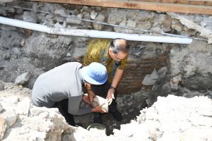 Wabup Samosir Letakkan Batu Pertama Pembangunan Rumah Dinas Pelayanan Full Timer Gereja HKBP
