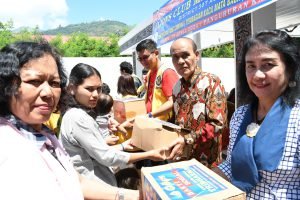 Wabup Sampair Terima Bantuan dari LIONS Club Medan Tridharma