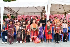 Pemkab Samosir Gelaran Seni Budaya Fashion Show