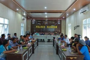 Polres Samosir Rapat Koordinasi Turnamen Sepak Bola Bupati Cup Samosir 2024