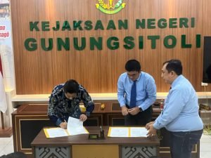 PLN Bersama Kejari G.Sitoli MoU Perpanjangan Kerjasama Hukum