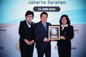 BSI Dinobatkan Sebagai Bank Syariah Terbaik di Ajang Bisnis Indonesia