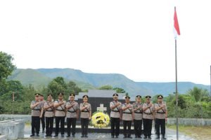 Kapolres Samosir Ziarah ke Taman Makam Pahlawan, Semangati Personil