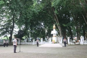 Sambut Hari Bhayangkara Ke-78, Wakapolres Langkat Pimpin Upacara Ziarah Makam Pahlawan