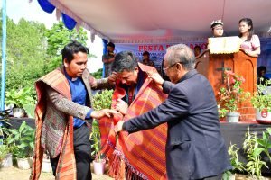 Bupati Samosir Bantu Pembangunan Gereja HKBP Janji Merapot