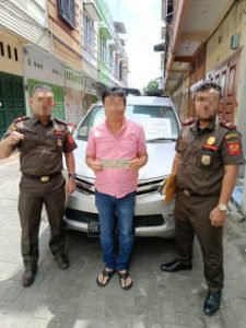 KPP Medan Timur, Sita Mobil Penunggak Pajak