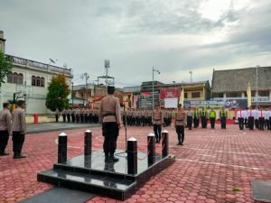 Wakapolres Bersama Kasi Propam Laksanakan Penegakan Disiplin Personil