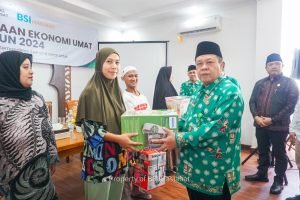 BSI Maslahat Serahkan Bantuan Peralatan Usaha kepada 20 UMKM