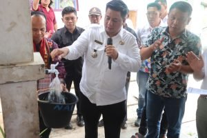Bupati Samosir Resmikan Air Bersih “Aek Hangoluan”