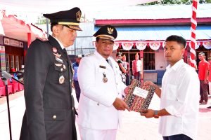 Bupati Samosir Serahkan Remisi Umum Kepada 103 Orang Warga Binaan LAPAS KELAS III Pangururan