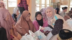 YBM PLN UP3 Pematangsiantar Salurkan Bantuan Paket Gizi