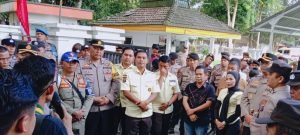 KAPOLRES LANGKAT MEMIMPIN LANGSUNG PENGAMANAN AKSI UNRAS MAHASISWA.