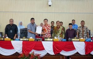 DPRD Kota Medan dan Bobby Nasution Tandatangani Persetujuan Bersama Ranperda Perubahan APBD Medan TA 2024*