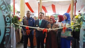 Ny. Uke Retno Faisal Hasrimy Apresiasi Galeri Kreasi Sumut sebagai Inovasi Pertama di Indonesia