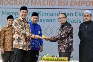 BSI dan BSI Maslahat Resmikan Program Masjid BSI Empowerment di Masjid Al Ittihad UMKM Center
