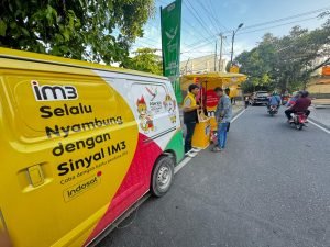 Indosat Perkenalkan Inovasi Mobile Selling di PON XXI Aceh-Sumut 2024, Permuda Akses Produk Layanan bagi Pelanggan