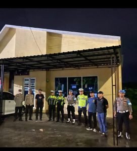 Personel Polres Binjai Diguyur hujan,tetap Laksanakan Patroli Malam
