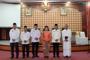Kakanwil Kemenagsu Lantik Kepala SMAN Katolik Kabupaten Samosir