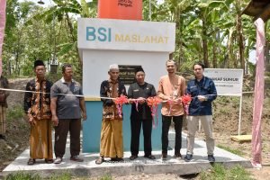 BSI Maslahat Dan BSI Resmikan Wakaf Sumur di Dusun Senggot Desa Jambon Grobogan