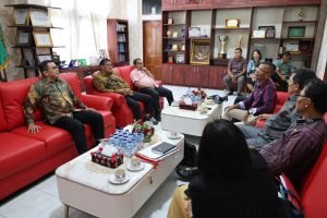 Pjs Bupati Toba Dukung Tim Pesparawi Toba untuk Berlaga di Ajang Nasional 2025
