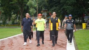 Pj. Bupati Langkat Bersama Wakapolda Sumut Ajak Warga Jaga Kesehatan Melalui Power Fit Party di Alun-alun Stabat
