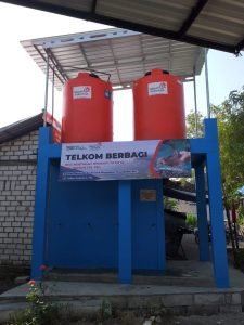 Telkom Salurkan Bantuan Sanitasi Air Bersih Sebagai Investasi Masa Depan Sehat