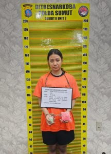 Bawa Ratusan Butir Ekstasi, Wanita Muda Ditangkap Polda Sumut