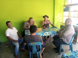 Sat Binmas Polres Langkat Sambangi Warga Dalam Giat Cooling System Pilkada