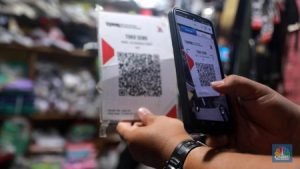 Pedagang Nakal Tolak Uang Tunai & Bebani Biaya QRIS