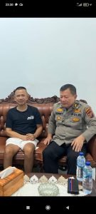 Anjangsana HUT ke-73 Humas Polri,Bidhumas Polda Sumut Jenguk Chairum Lubis