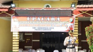 Kapolres Samosir Pimpin Upacara Kenaikan Pangkat Pengabdian Kabag Ren