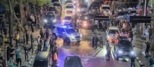 Mobil Calon Gubernur Sumut Bobby Nasution Dilempar Batu
