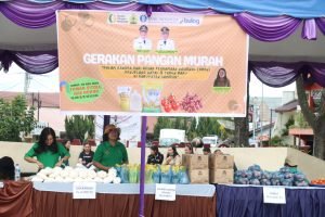 Ratusan Warga Pangururan Serbu Gerakan Pangan Murah di Taman Sitolu Hae Horbo