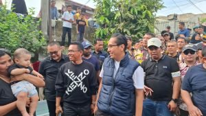 GM FKPPI Medan Bersama Calon Walikota/Wakil Walikota Rico-Zaki Terjun Langsung Ke Lokasi Bencana Salurkan Bantuan Kepada Warga Korban Banjir di Medan