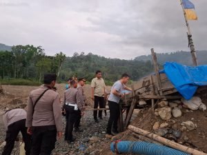 Polisi&nbsp; Berhasil&nbsp; Hentikan Tambang&nbsp; Emas Ilegal di Madina