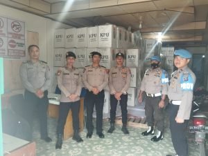 Polres Samosir Cek Pengamanan Gudang Logistik Pilkada KPU Kabupaten Samosir