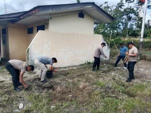 Polsek Onanrunggu Dukung Program Ketahanan Pangan Tanam Lahan Kosong