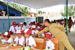Pemkab Samosir Uji Coba Makan Bergizi Sehat untuk Peserta Didik