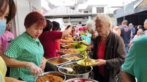 Makan Siang Gratis YLMI Sudah 48 Kali, Bentuk Kepedulian Bagi Warga Kurang Mampu