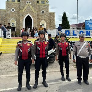 Polres Samosir Melakukan Operasi Lilin Toba 2024, Amankan Ibadah di Gereja