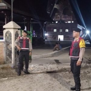Polres Samosir Bersama Polda Sumut Sukseskan Amankan Ibadah dan Wisata Pergantian Tahun