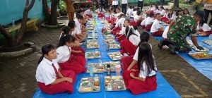 Kodam I/BB Bagikan Makanan Sehat untuk Siswa SDN 067246 di Kelurahan Tanjung Selamat