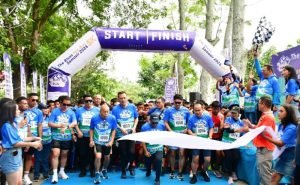 Bupati Samosir dan Martin Manurung Bersama Ribuan Runner Ikuti FUN RUN Samosir