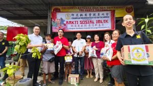 Ketua Permabudhi Sumut Wong Chun Sen Gelar Baksos Sambut Imlek 2576