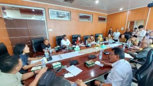 Kepsek PGRI Dilarang Gunakan Gedung Sekolah Negeri, Sehingga Menangis Terisak-isak Saat RDP di DPRD Medan