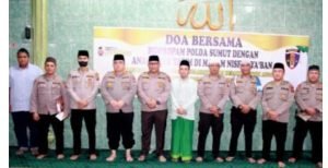 Malam Nisfu Sya’ban, Propam Polda Sumut Gelar Doa Bersama & Santuni Anak Yatim Piatu